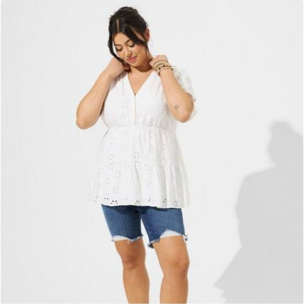 TORRID BABYDOLL EYELIT TIERED TOP 2X